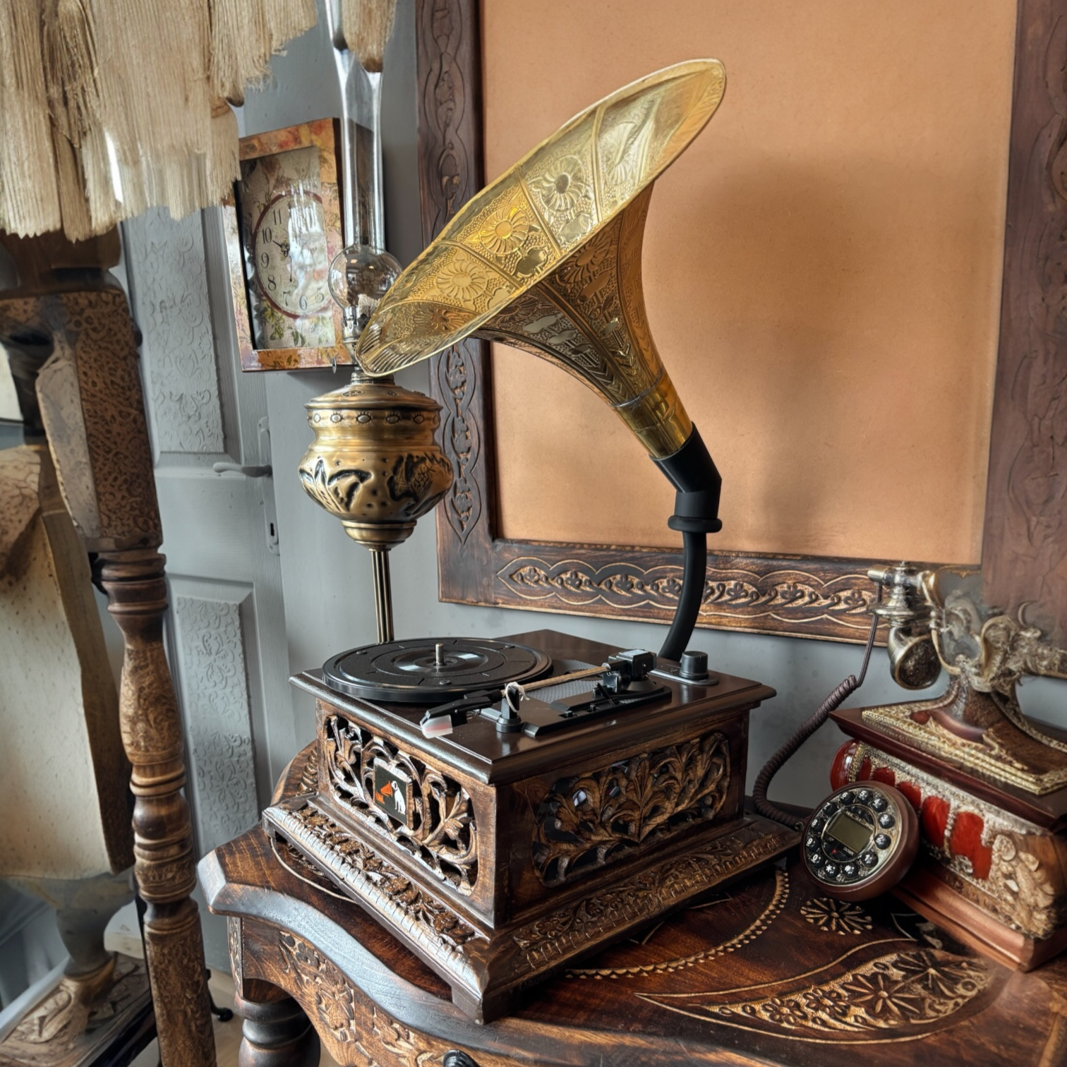 GRAMOFON OYMALI CEKMECESİZ MODEL